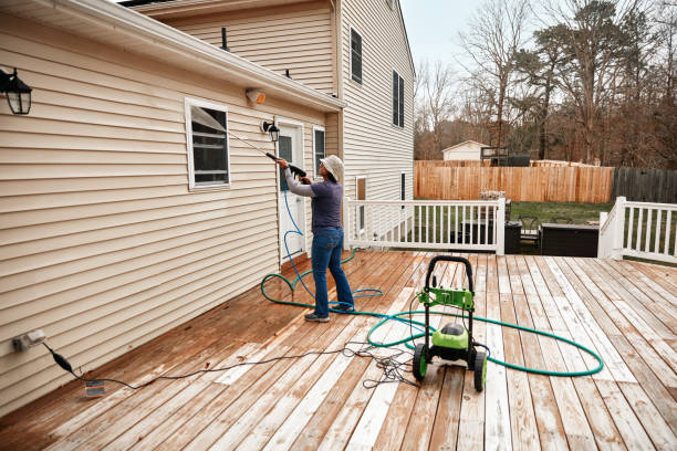Best Deck Pressure Washing  in Willard, OH
